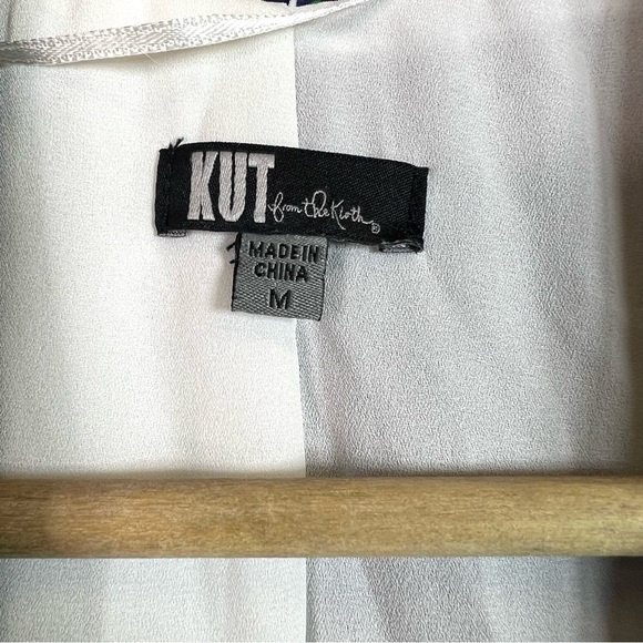 Kut From The Kloth Women’s Blue Floral Career Blazer Size M - Picture 7 of 10